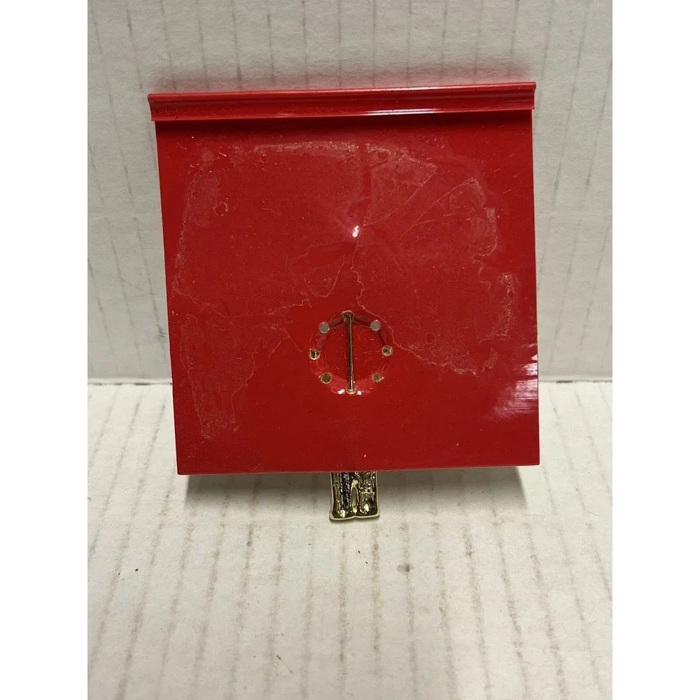 Toy‎ Soldier Nutcracker Christmas Pin Vintage Gold Tone Metal Brooch